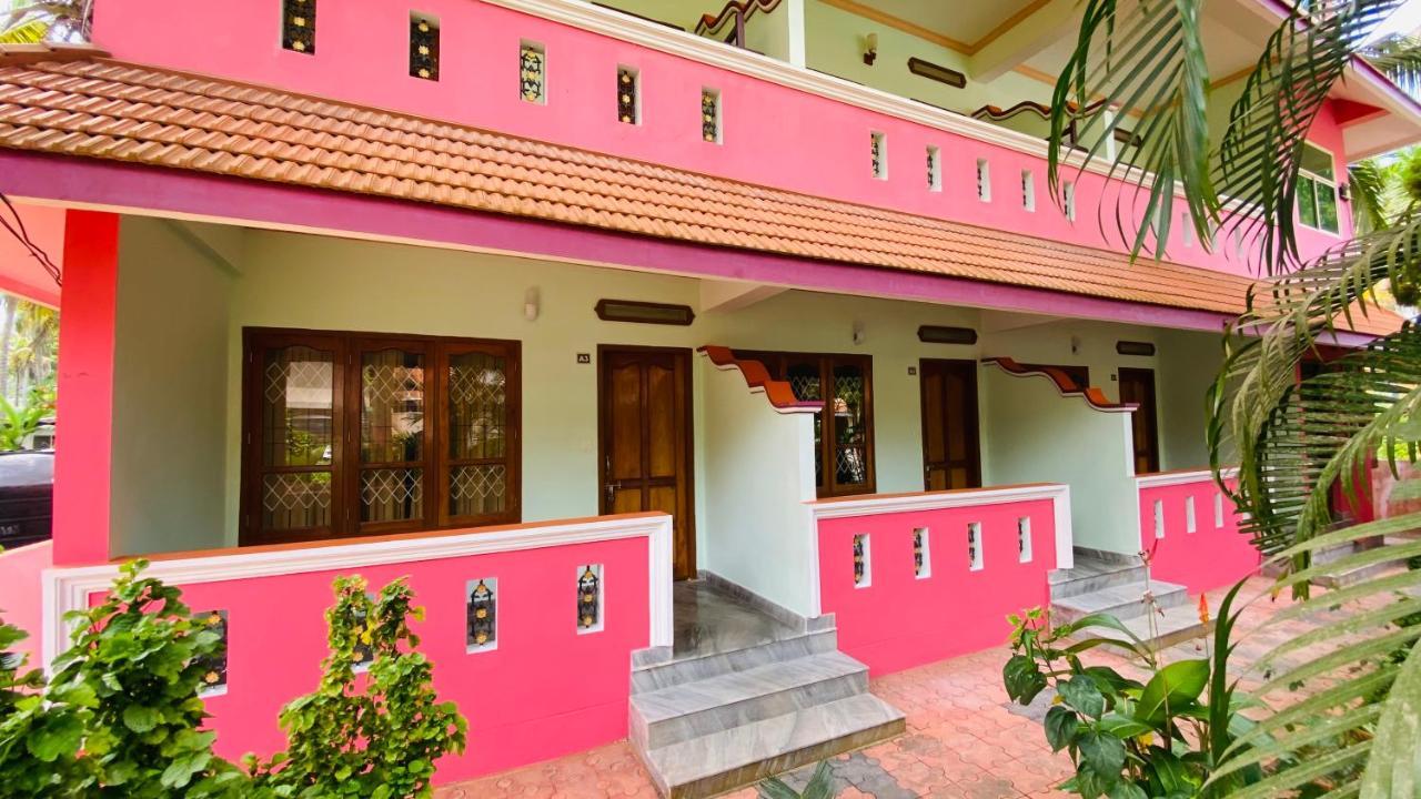 Packbag Comfort Bed & Breakfast โกวาลัม ภายนอก รูปภาพ