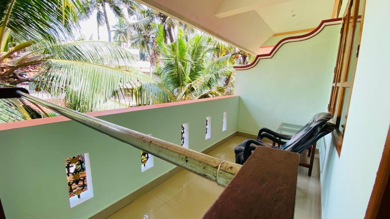 Packbag Comfort Bed & Breakfast โกวาลัม ภายนอก รูปภาพ
