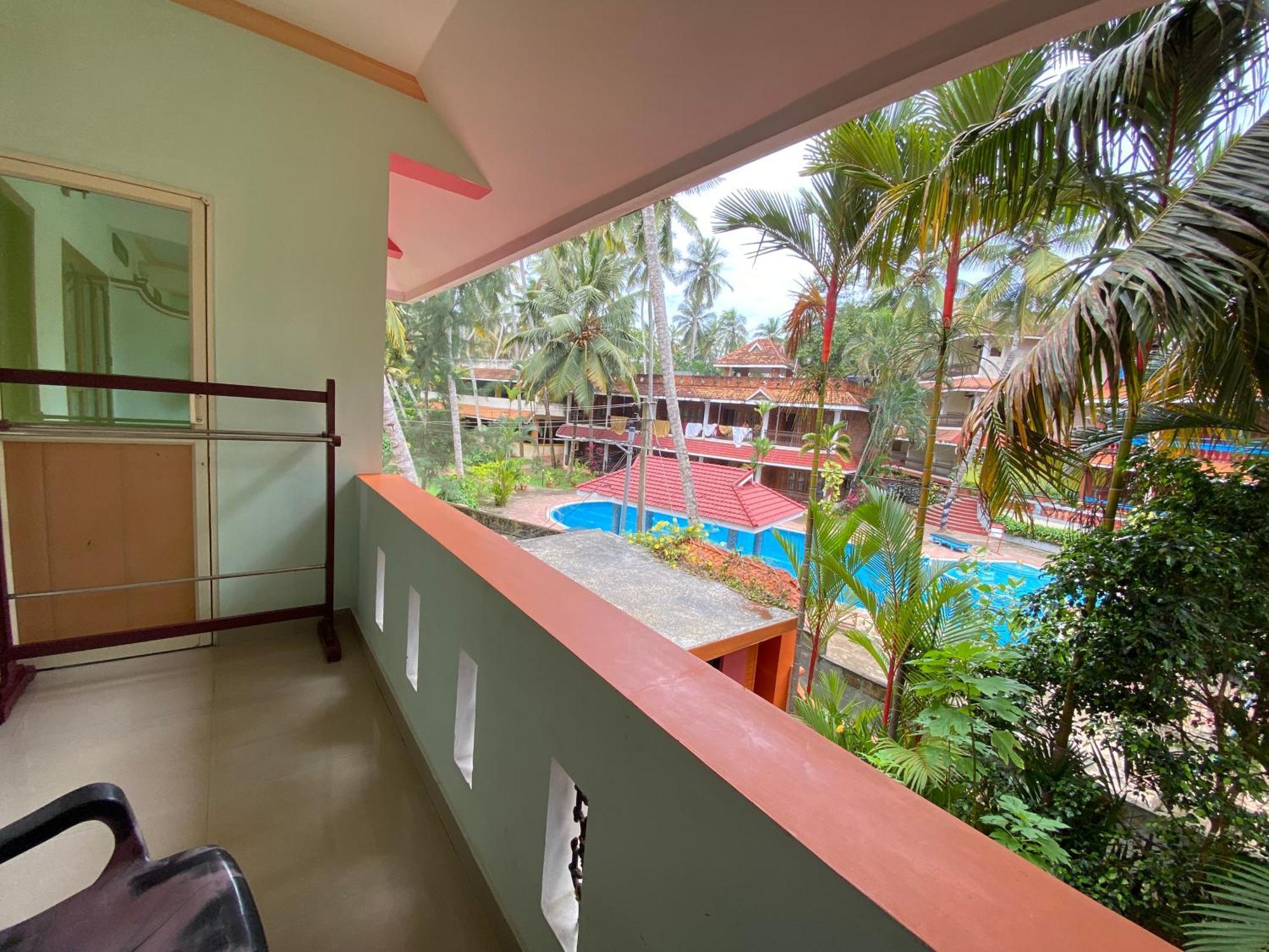Packbag Comfort Bed & Breakfast โกวาลัม ภายนอก รูปภาพ